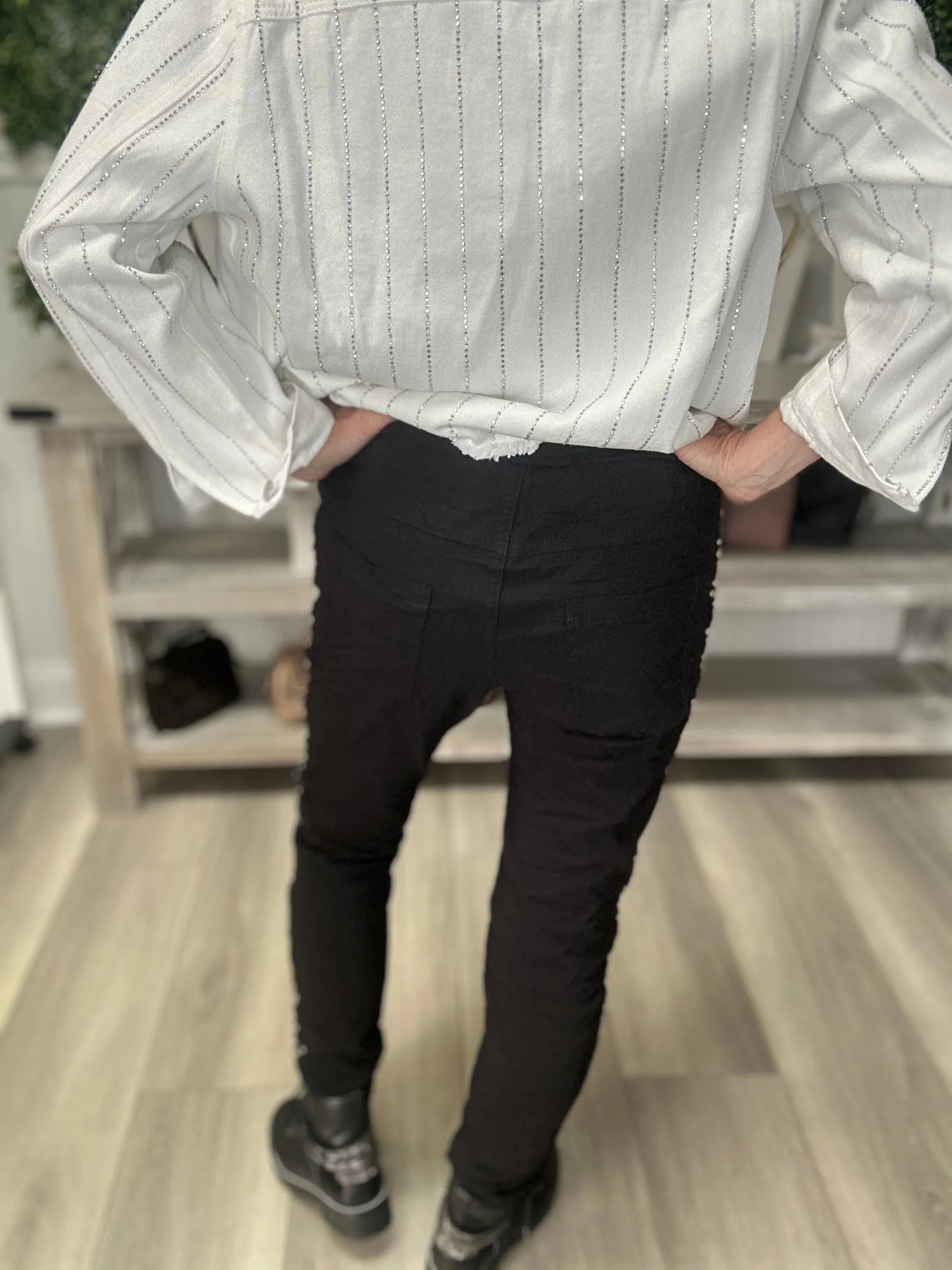 Jogger with Beveled Stone Side Detail