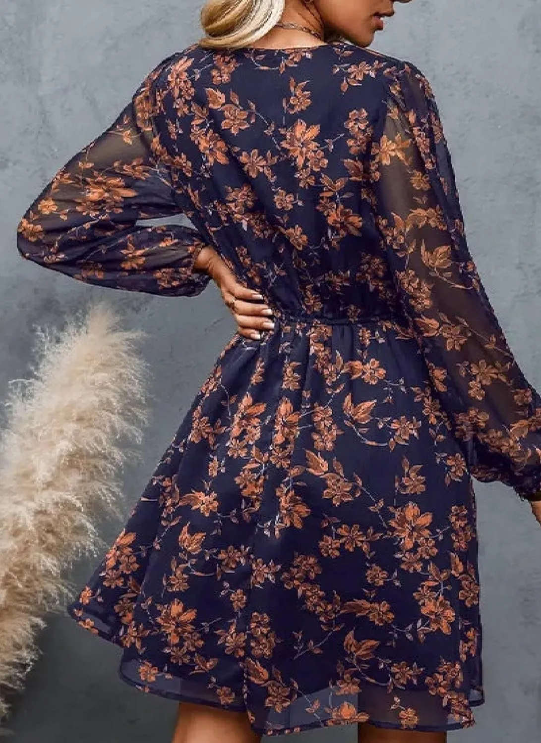 Women's Dresses Floral Print V Neck Long Sleeve Mini Dress Stylish Elastic Waist Flowly Ruffle Hem Day Dress