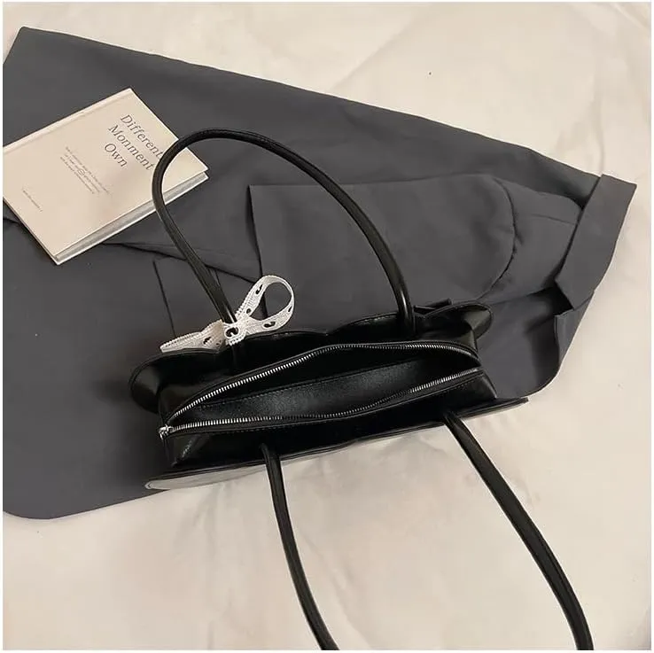 Women's heart-shaped handbag Stylish shoulder bag